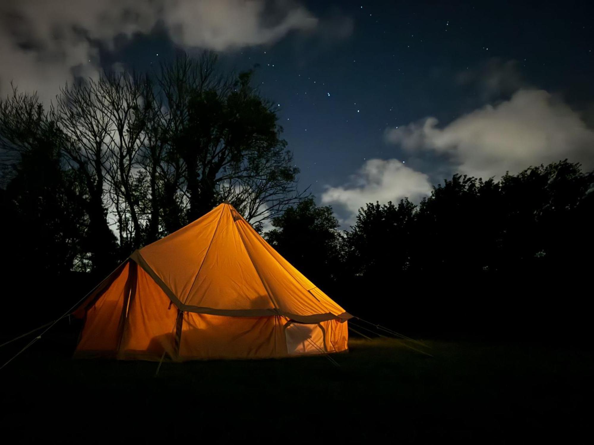 Fully Furnished Bell Tent 1 Сейнт Остел Екстериор снимка